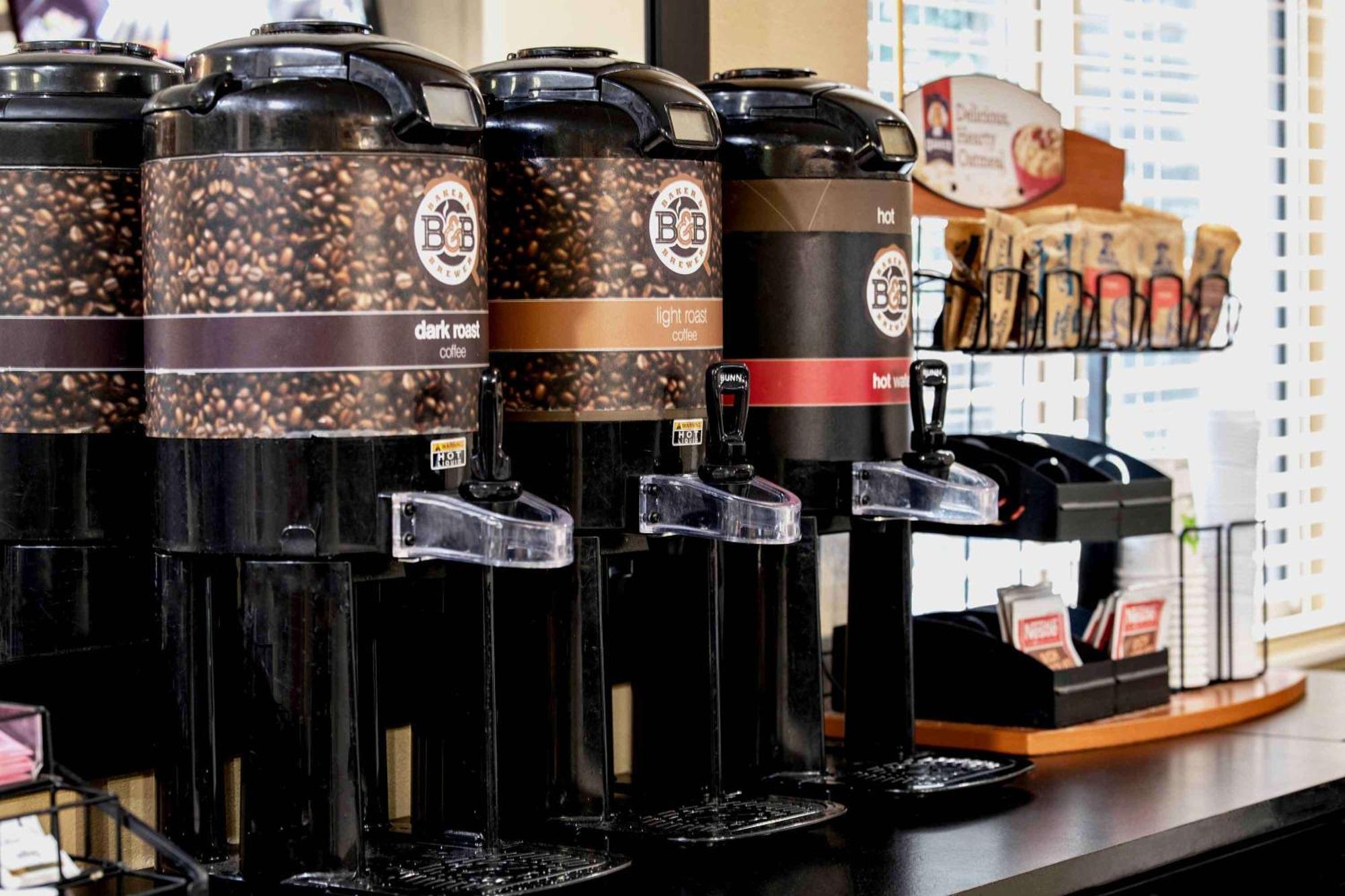 Extended America - Kansas City - Lenexa - 87th St Overland Park